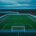 Toàn cảnh sân cỏ nhìn từ trên cao trong ánh chiều tà vùng Scandinavia trước trận Rosenborg vs Fredrikstad